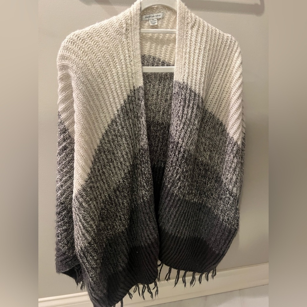 Women’s oversize knit cardigan